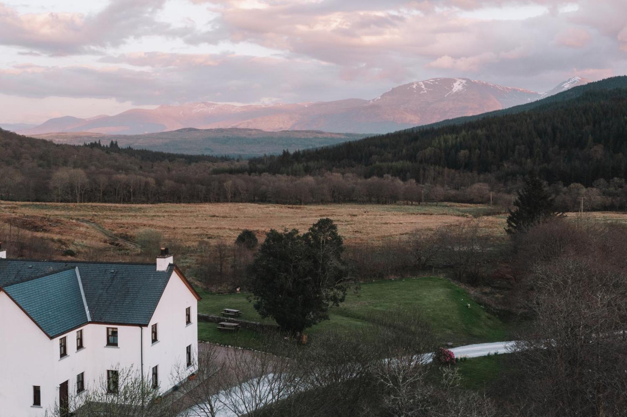 Inverskilavulin Estate Lodges فورت ويليام المظهر الخارجي الصورة