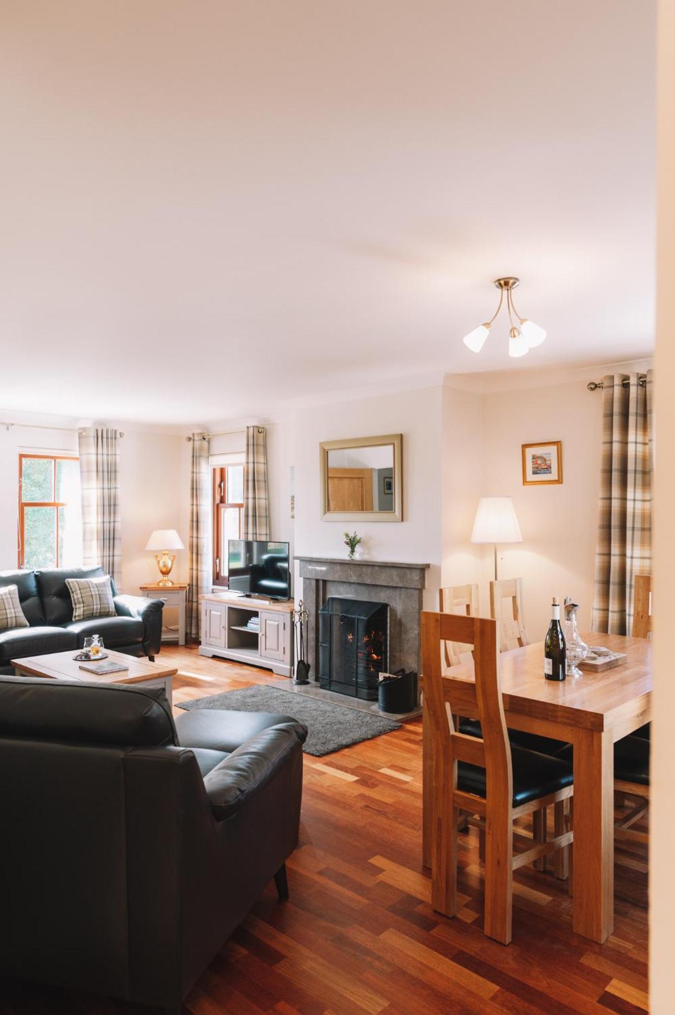 Inverskilavulin Estate Lodges فورت ويليام المظهر الخارجي الصورة