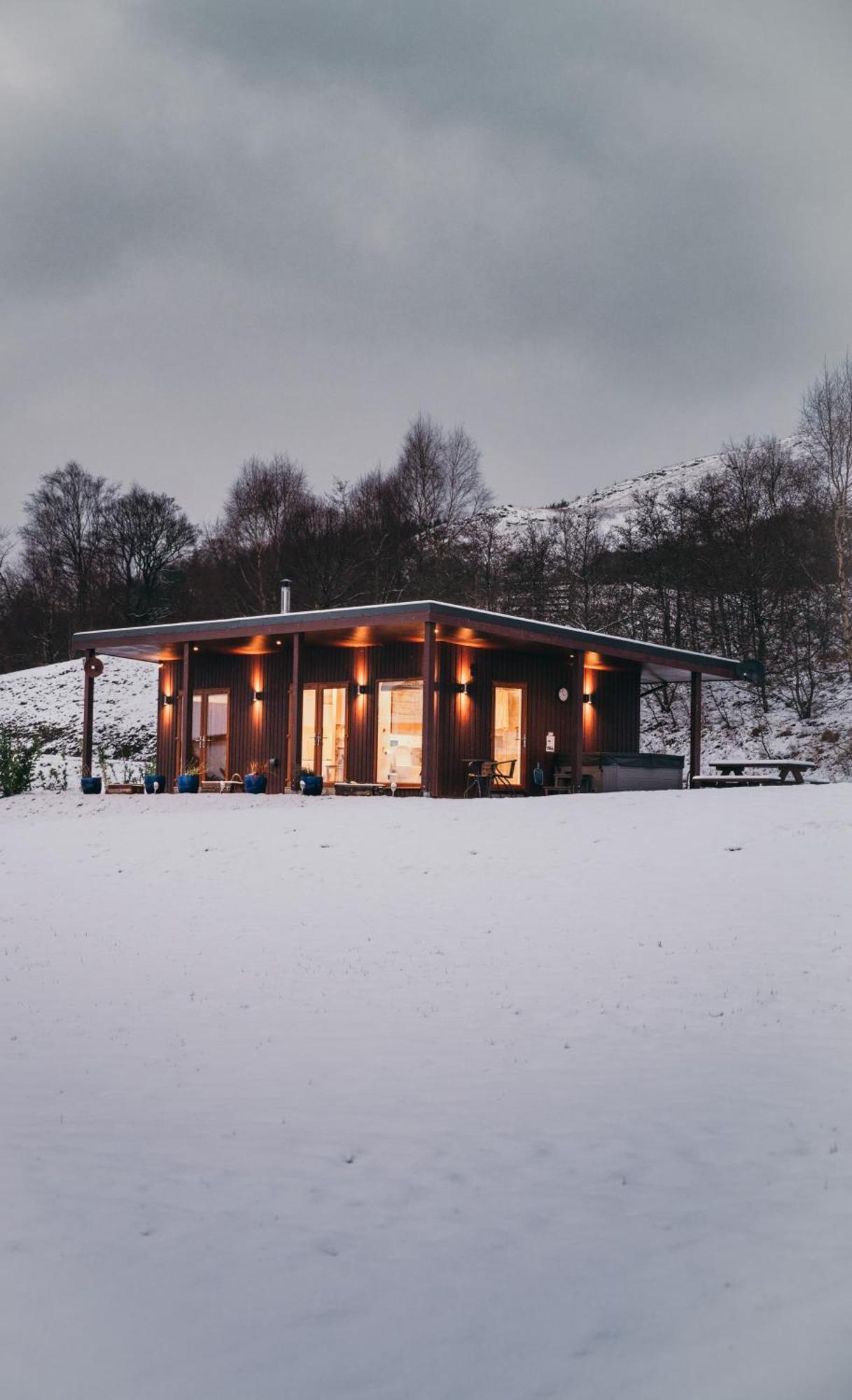 Inverskilavulin Estate Lodges فورت ويليام المظهر الخارجي الصورة