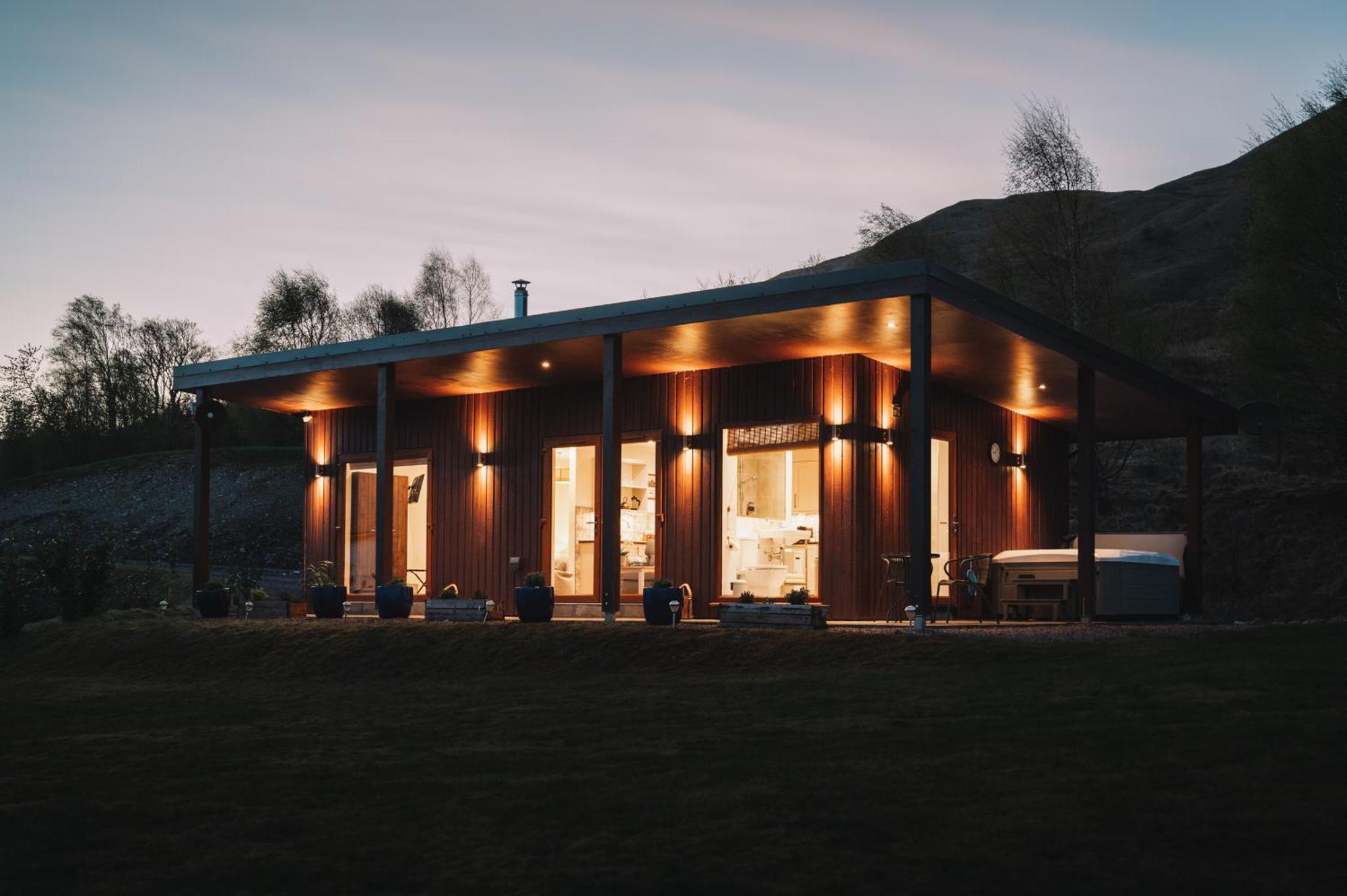 Inverskilavulin Estate Lodges فورت ويليام المظهر الخارجي الصورة