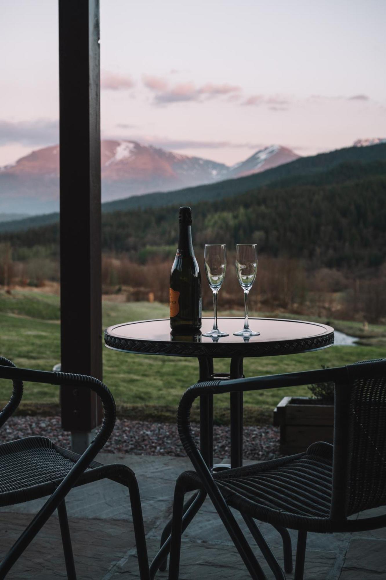 Inverskilavulin Estate Lodges فورت ويليام المظهر الخارجي الصورة
