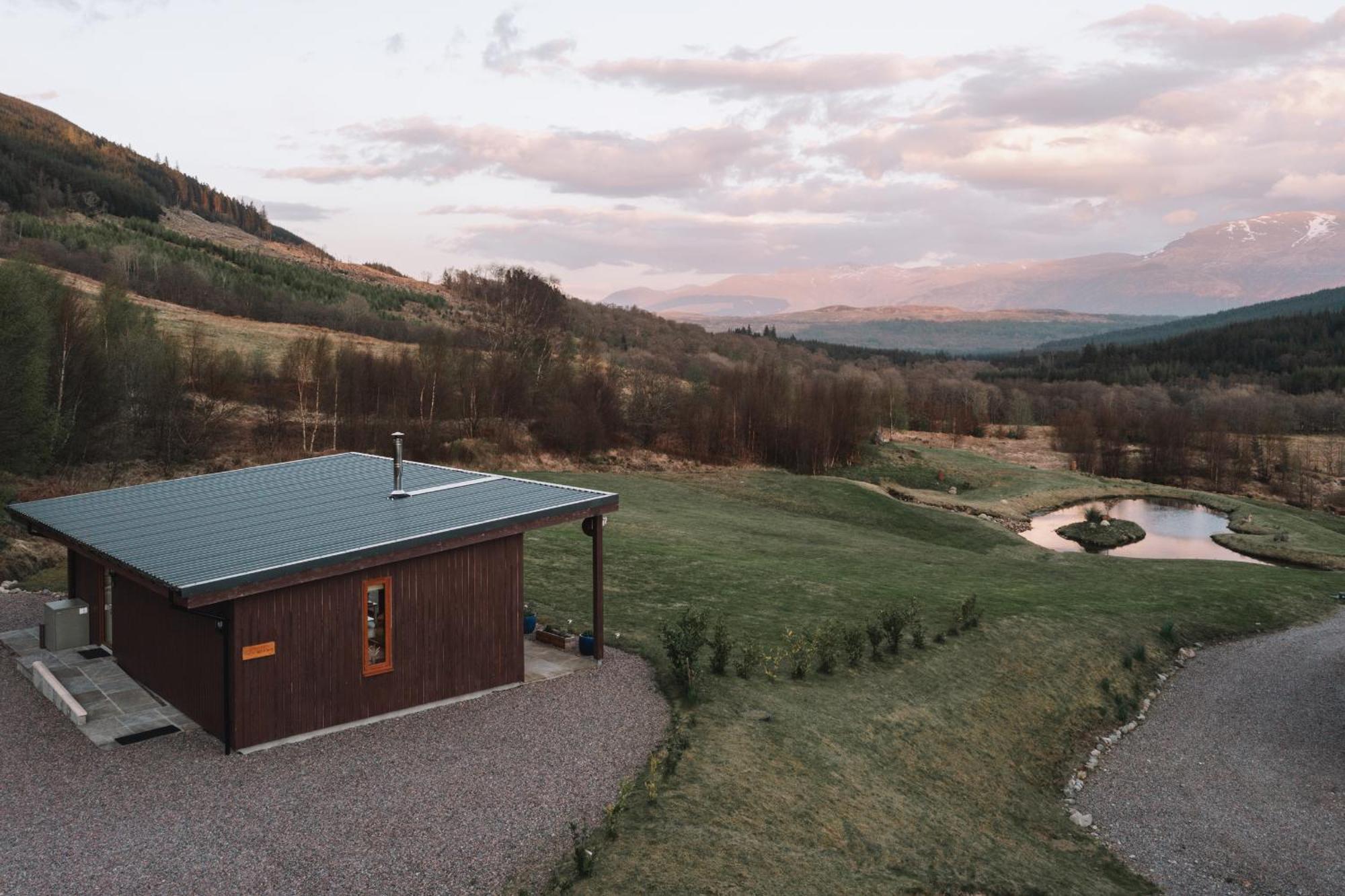 Inverskilavulin Estate Lodges فورت ويليام المظهر الخارجي الصورة