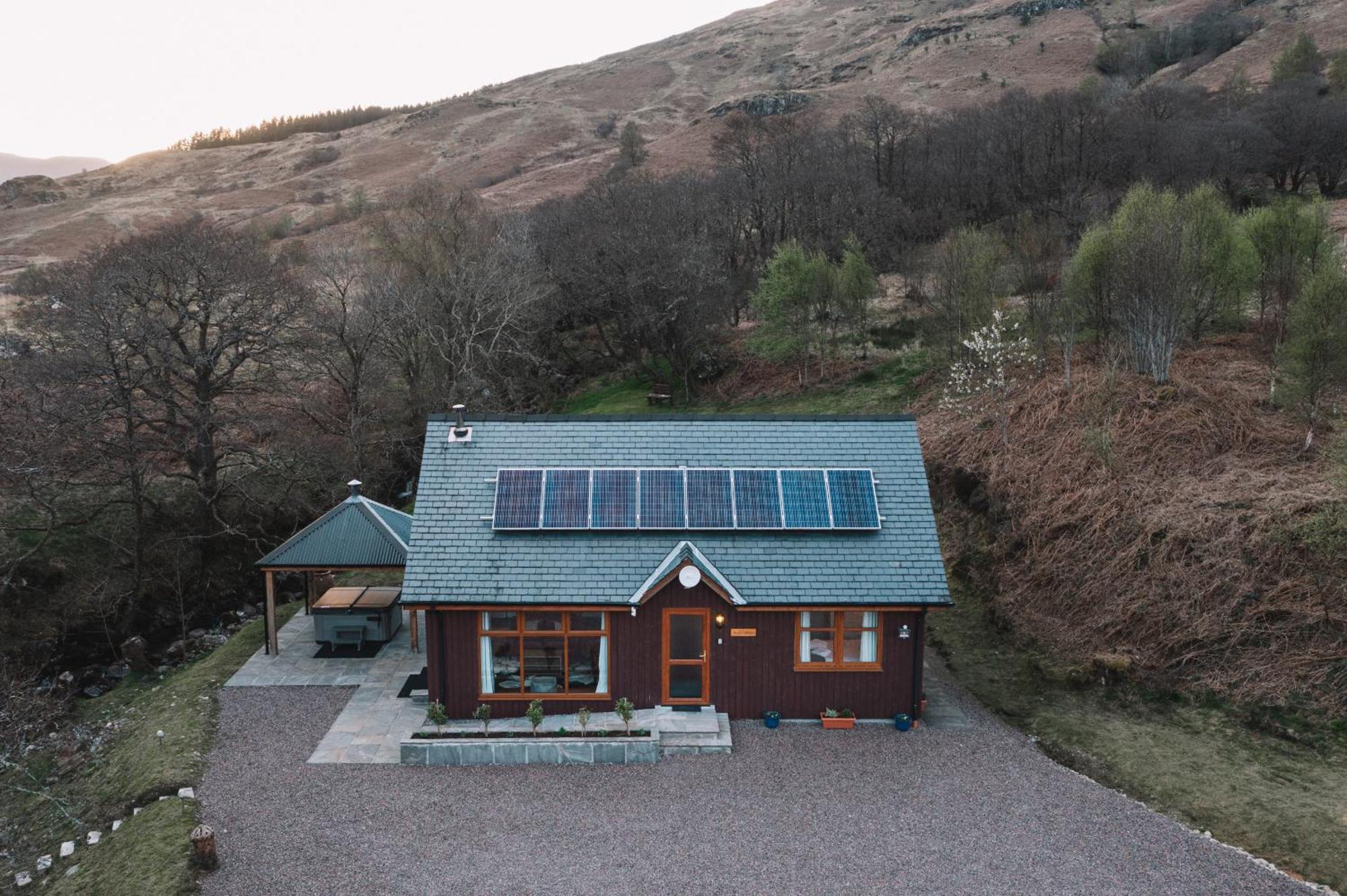 Inverskilavulin Estate Lodges فورت ويليام المظهر الخارجي الصورة