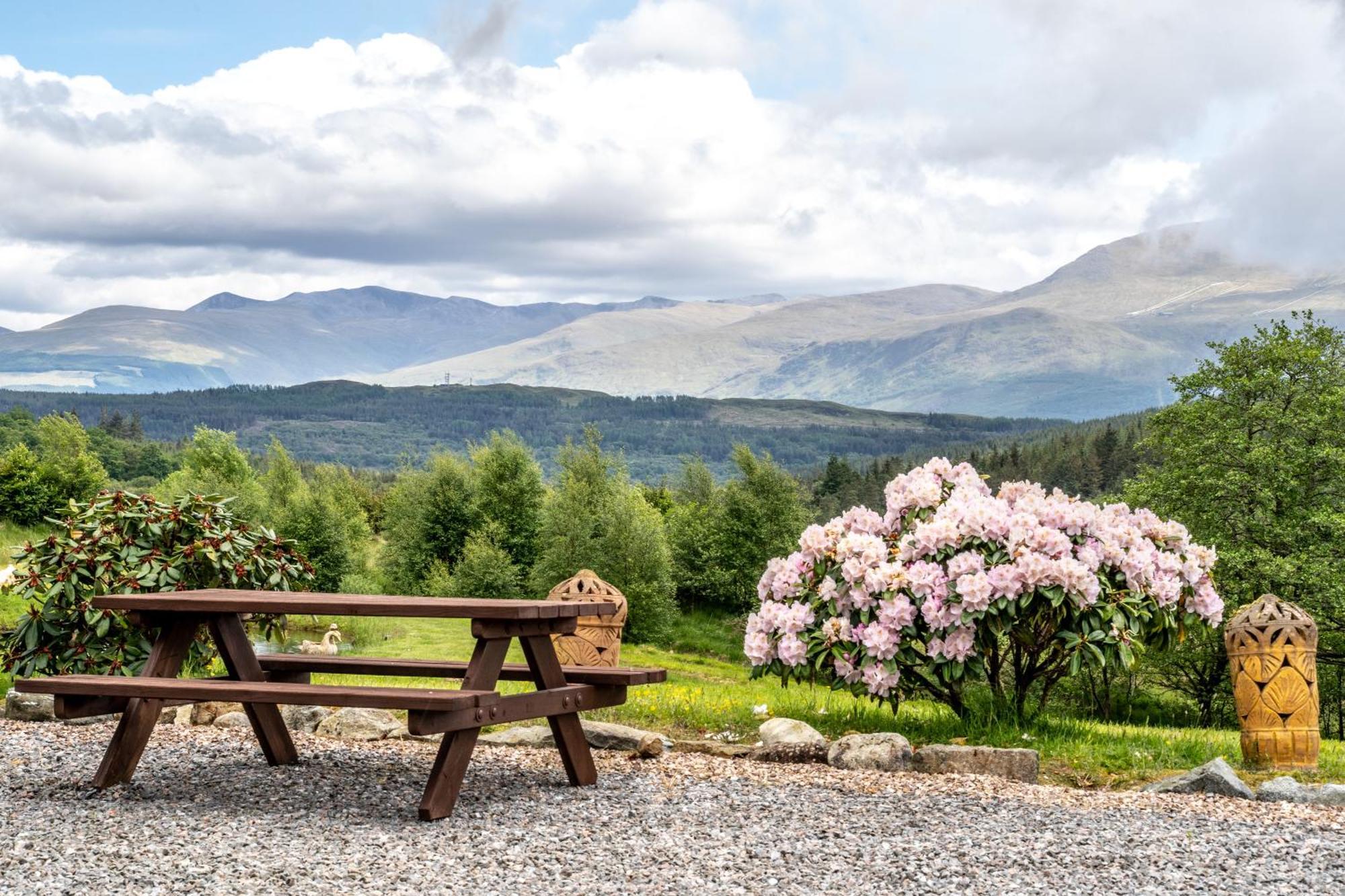 Inverskilavulin Estate Lodges فورت ويليام المظهر الخارجي الصورة