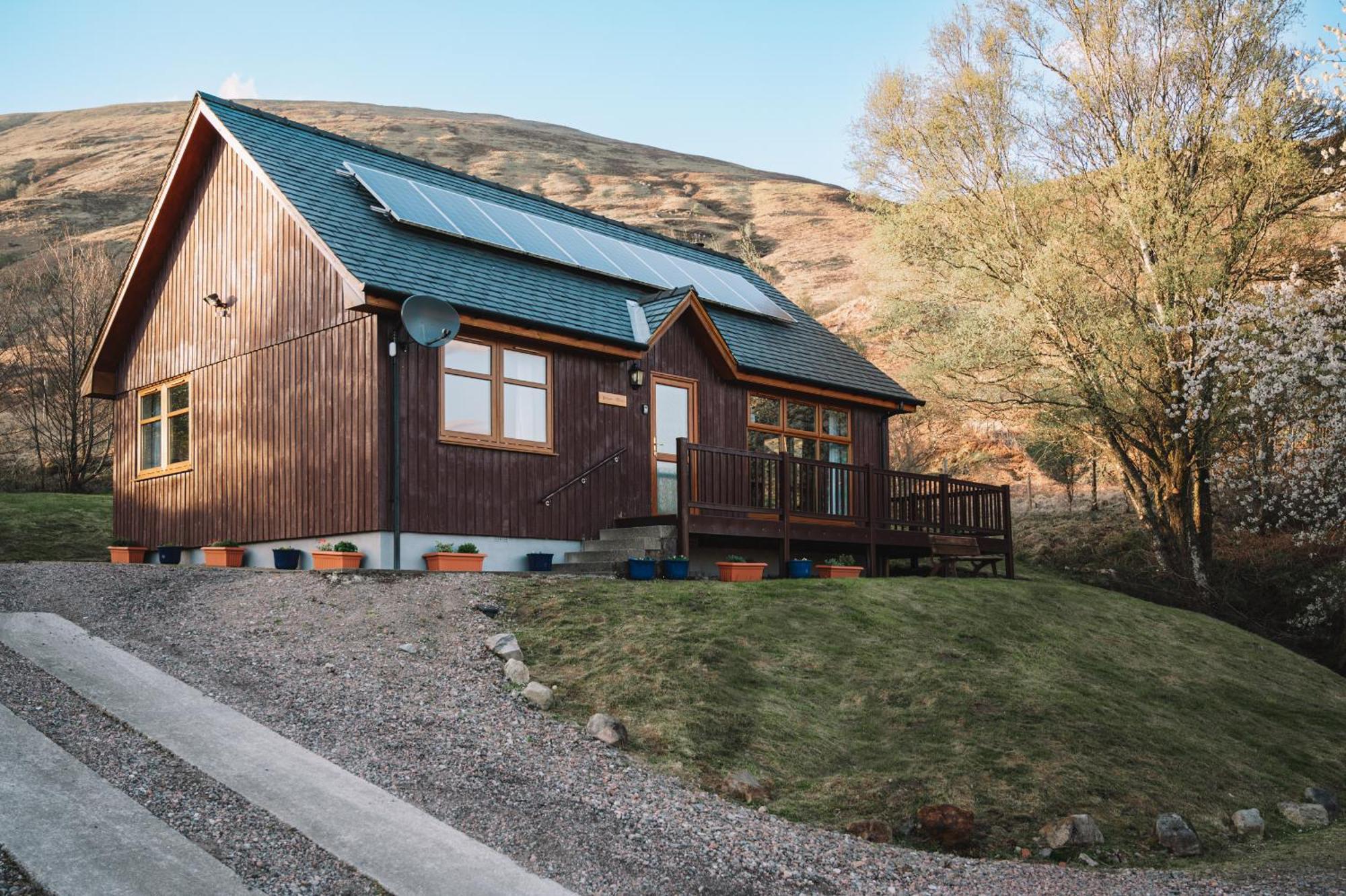 Inverskilavulin Estate Lodges فورت ويليام المظهر الخارجي الصورة